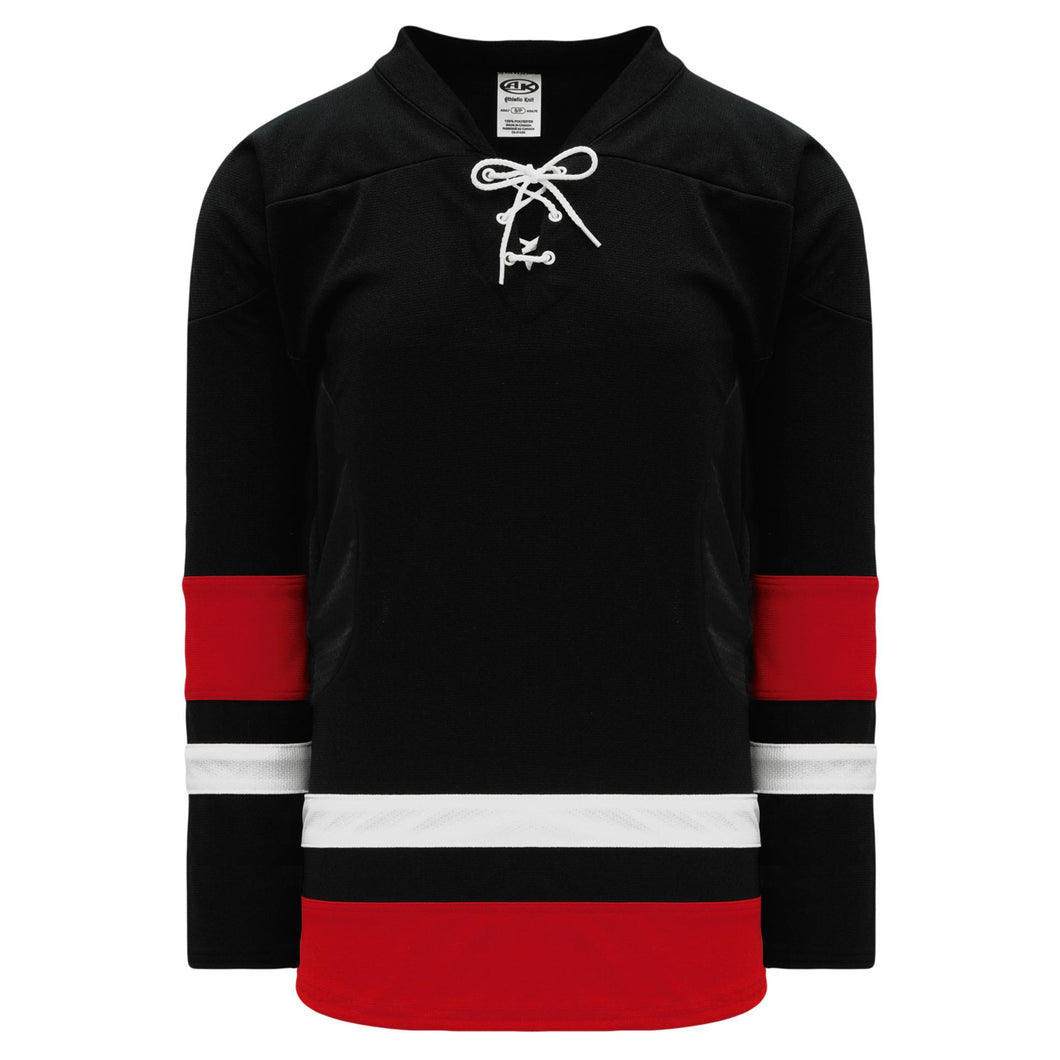 Personally love the black team canada jerseys : r/hockeyjerseys